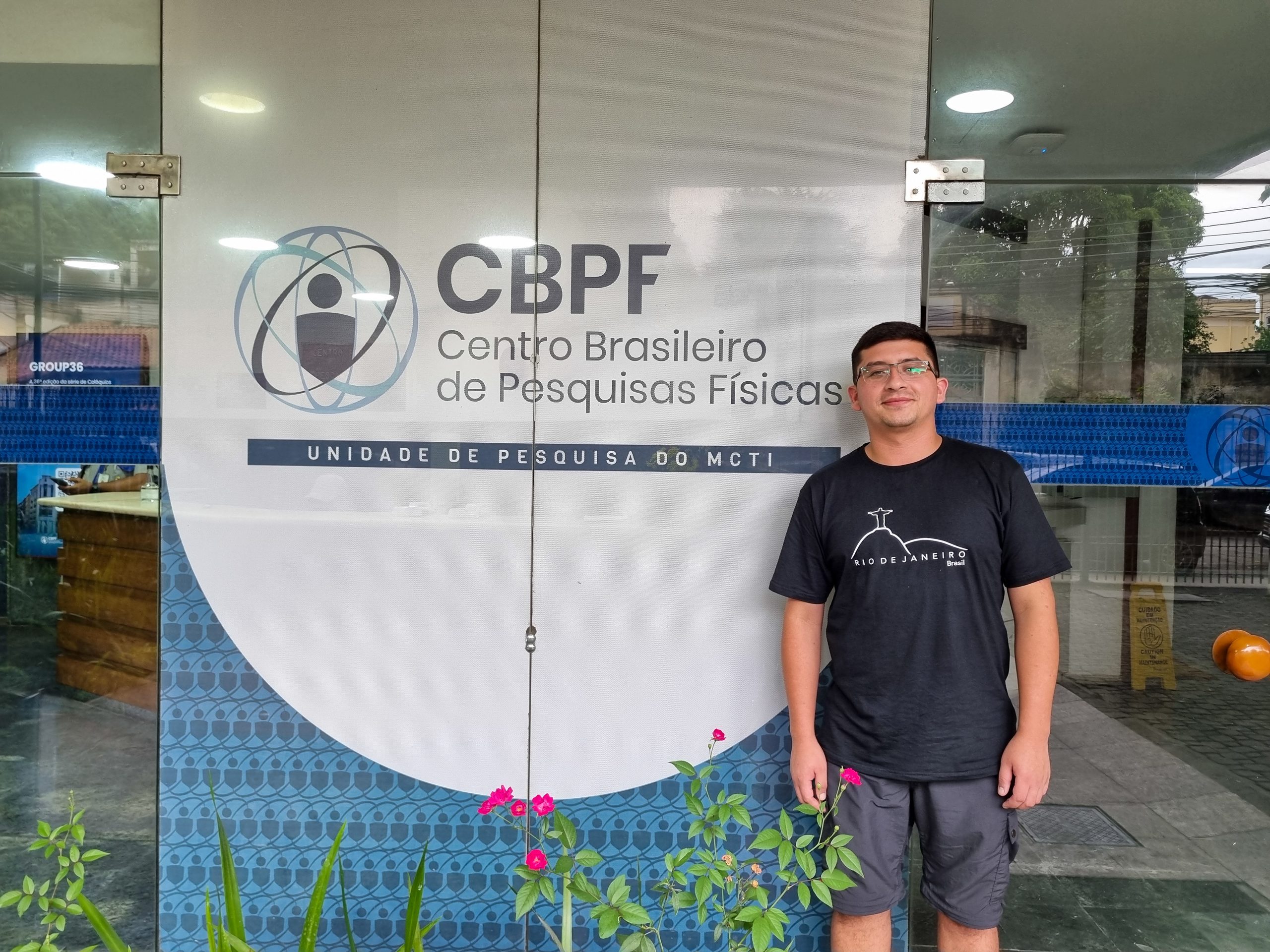 Estudiante del MACE UBB se especializa en comunicaciones cuánticas durante pasantía en Brasil